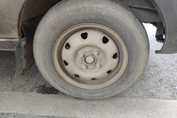 Used CHANGAN KAICHENG Star 3 2015 1.2L Base Model Non-Air-Conditioned EA12V Right Front Wheel Hub