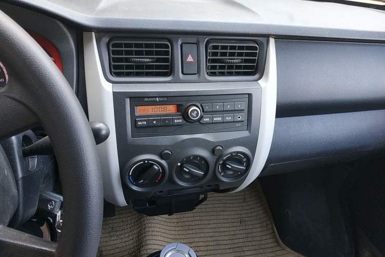 Used CHANGAN KAICHENG Star 3 2015 1.0L Value Edition Non-Air-Conditioned C10 Audio And AC Panel