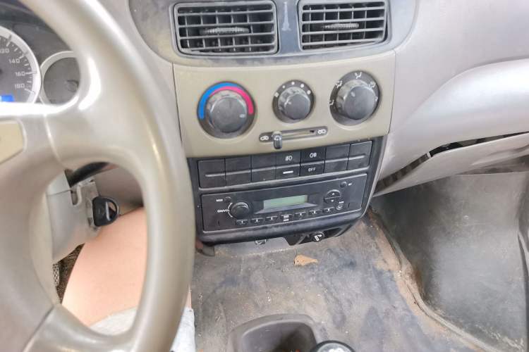 Used CHANGAN KAICHENG Star 3 2015 1.0L Value Edition Non-Air-Conditioned C10 Audio And AC Panel