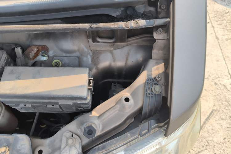 Used CHANGAN KAICHENG Star 3 2015 1.2L Base Model Air-Conditioned EA12V Engine Bay Left