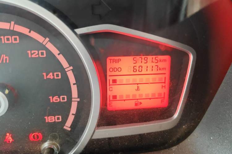 Used CHANGAN KAICHENG Star 3 2015 1.2L Base Model Non-Air-Conditioned EA12V Odometer Close Up
