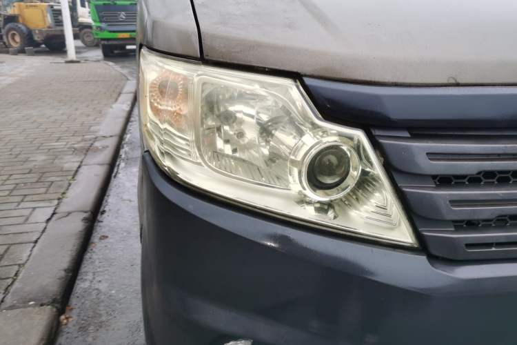 Used CHANGAN KAICHENG Star 3 2015 1.2L Base Model Non-Air-Conditioned EA12V Right Front Headlight