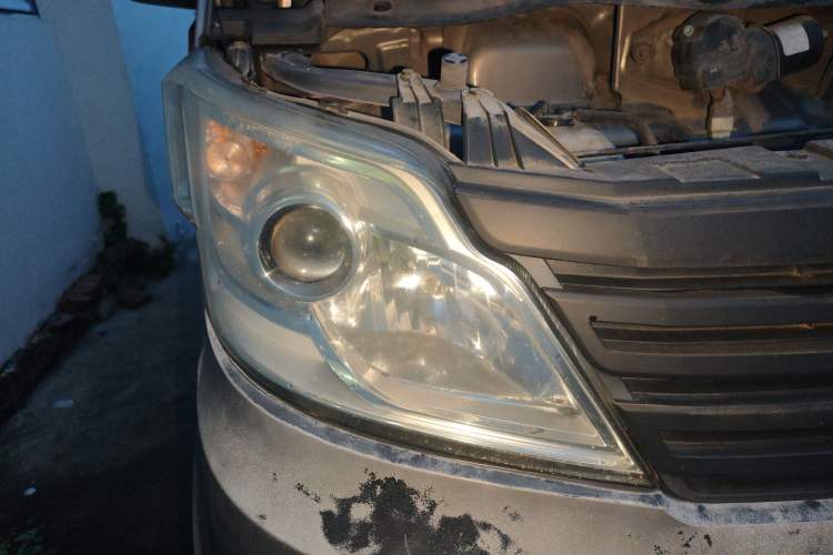 Used CHANGAN KAICHENG Star 3 2015 1.2L Standard Version Non-Air-Conditioned EA12V Right Front Headlight