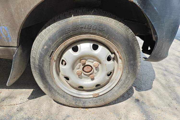 Used CHANGAN KAICHENG Star 3 2015 1.2L Base Model Non-Air-Conditioned EA12V Right Front Wheel Hub