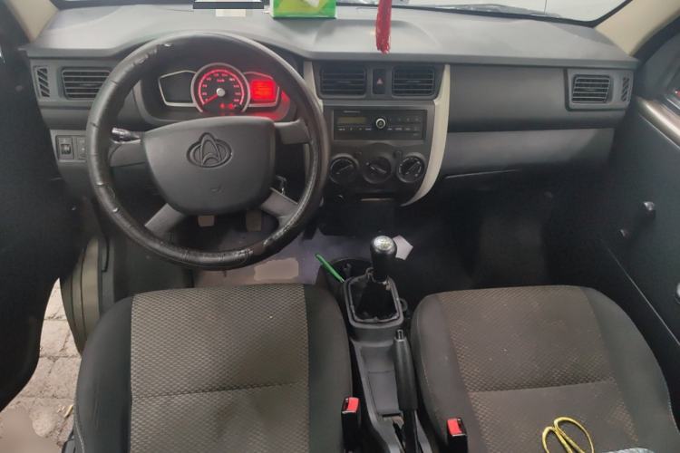 Used CHANGAN KAICHENG Star 3 2015 1.2L Base Model Non-Air-Conditioned EA12V Center Console