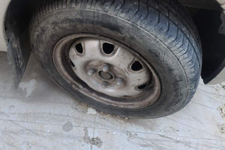 Used CHANGAN KAICHENG Star 3 2015 1.0L Value Edition Non-Air-Conditioned C10 Right Front Wheel Hub