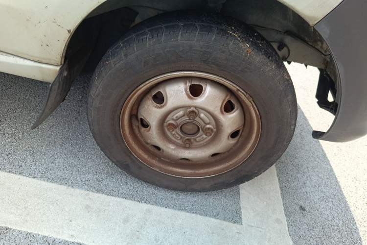 Used CHANGAN KAICHENG Star 3 2015 1.2L Base Model Non-Air-Conditioned EA12V Right Front Wheel Hub