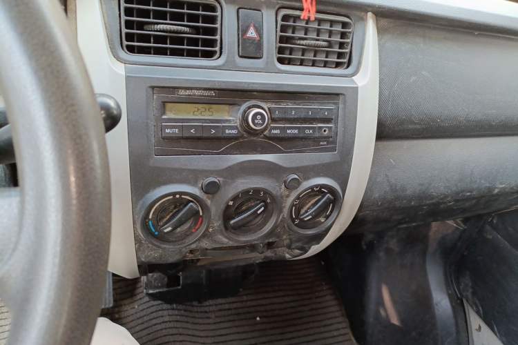Used CHANGAN KAICHENG Star 3 2015 1.0L Value Edition Non-Air-Conditioned C10 Audio And AC Panel