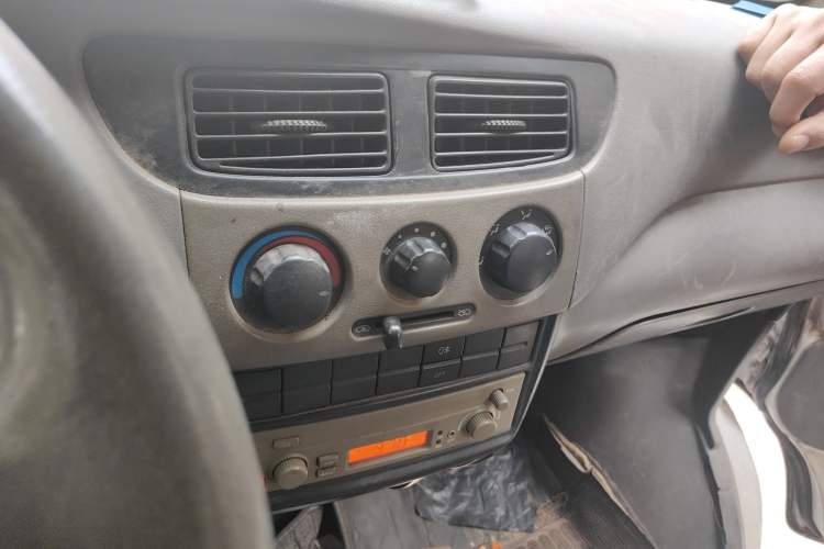 Used CHANGAN KAICHENG Star 3 2015 1.0L Value Edition Non-Air-Conditioned C10 Audio And AC Panel
