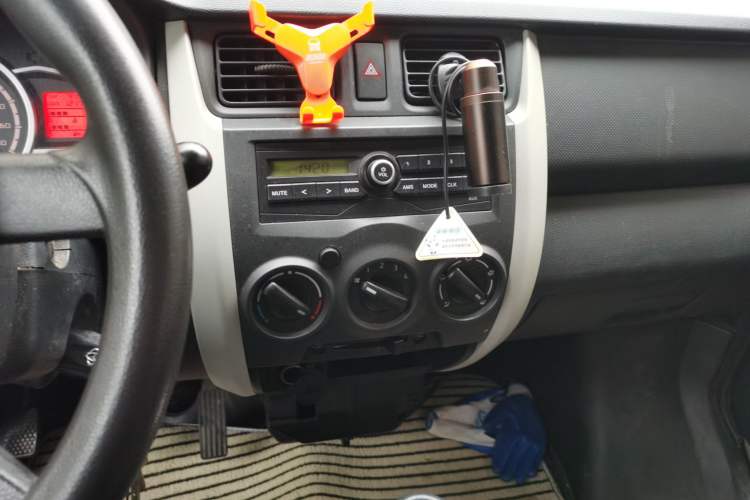 Used CHANGAN KAICHENG Star 3 2015 1.0L Base Version with Air Conditioning C10 Audio And AC Panel