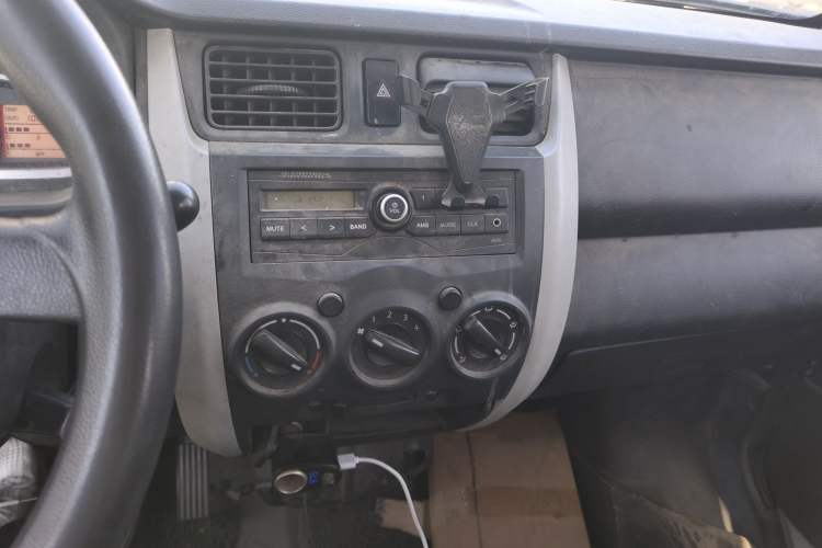 Used CHANGAN KAICHENG Star 3 2015 1.0L Value Edition Non-Air-Conditioned C10 Audio And AC Panel