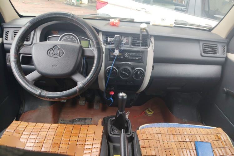 Used CHANGAN KAICHENG Star 3 2015 1.2L Base Model Non-Air-Conditioned EA12V Center Console