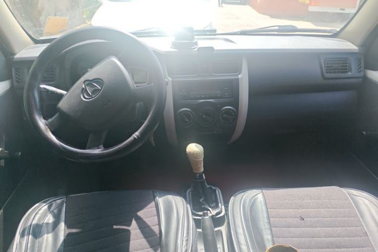 Used CHANGAN KAICHENG Star 3 2015 1.0L Single-Steaming Basic Version C10 Center Console
