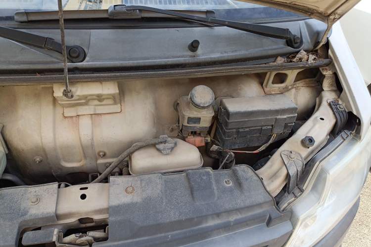 Used CHANGAN KAICHENG Star 3 2015 1.0L Value Edition Non-Air-Conditioned C10 Engine Bay Left