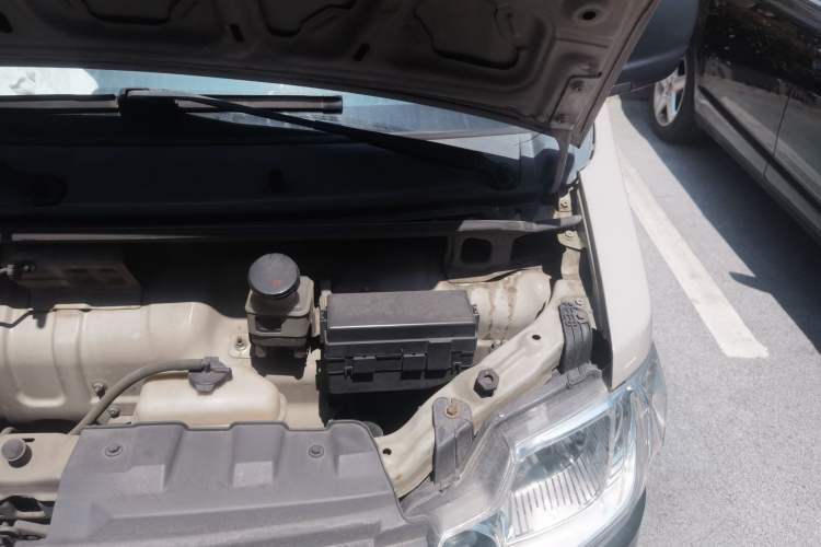 Used CHANGAN KAICHENG Star 3 2015 1.2L Base Model Non-Air-Conditioned EA12V Engine Bay Left