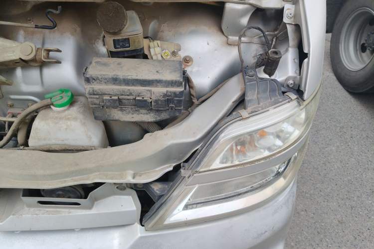Used CHANGAN KAICHENG Star 3 2015 1.0L Value Edition Non-Air-Conditioned C10 Engine Bay Left