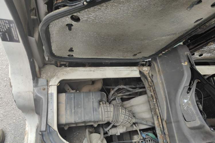 Used CHANGAN KAICHENG Star 3 2015 1.0L Value Edition Non-Air-Conditioned C10 Engine Bay Right