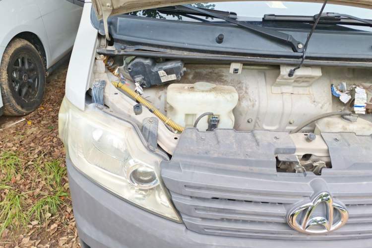 Used CHANGAN KAICHENG Star 3 2015 1.2L Base Model Air-Conditioned EA12V Engine Bay Right
