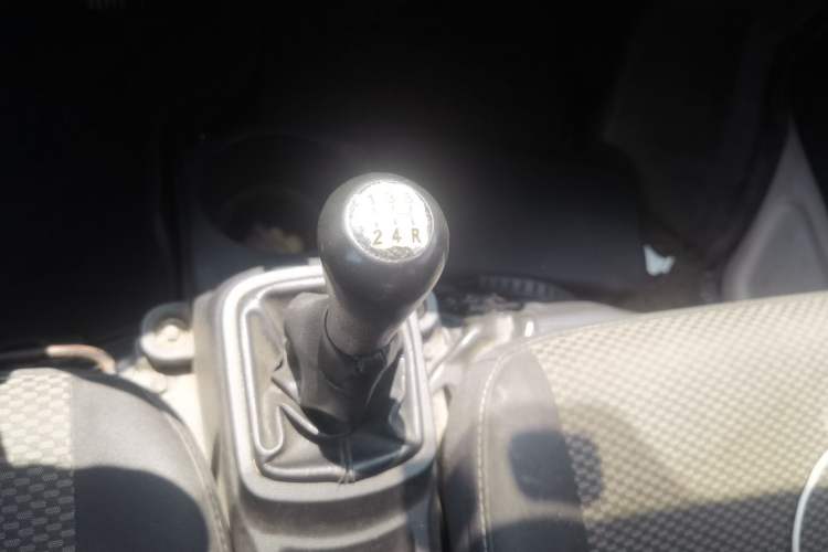 Used CHANGAN KAICHENG Star 3 2015 1.2L Base Model Non-Air-Conditioned EA12V Gear Lever