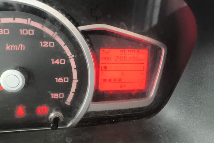 Used CHANGAN KAICHENG Star 3 2015 1.2L Base Model Non-Air-Conditioned EA12V Odometer Close Up