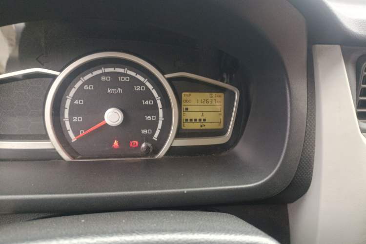 Used CHANGAN KAICHENG Star 3 2015 1.0L Value Edition Non-Air-Conditioned C10 Odometer Close Up