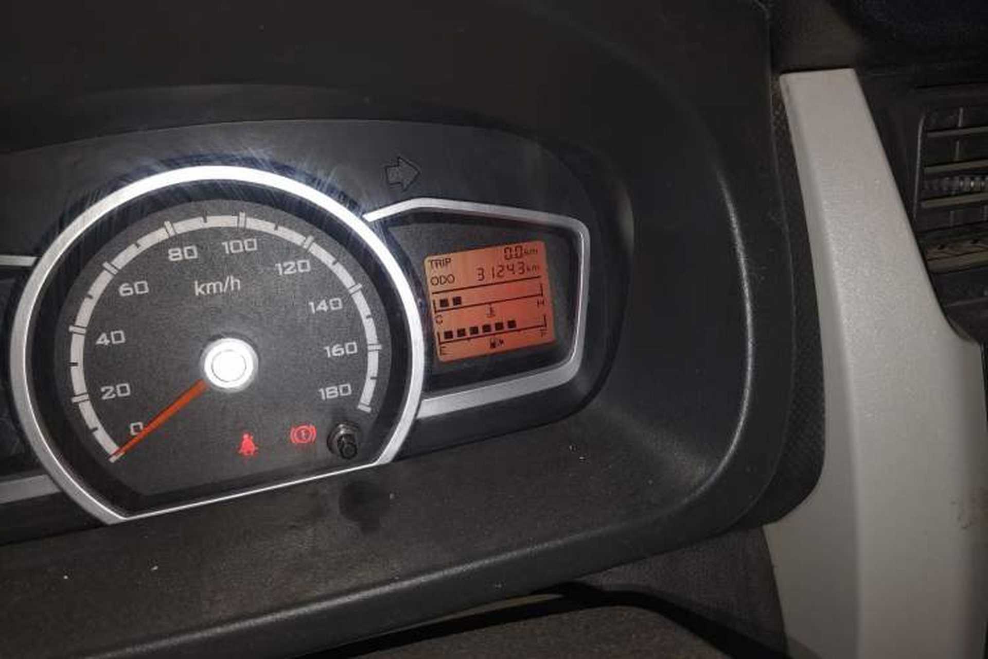 Used CHANGAN KAICHENG Star 3 2015 1.0L Value Edition Non-Air-Conditioned C10 Odometer Close Up