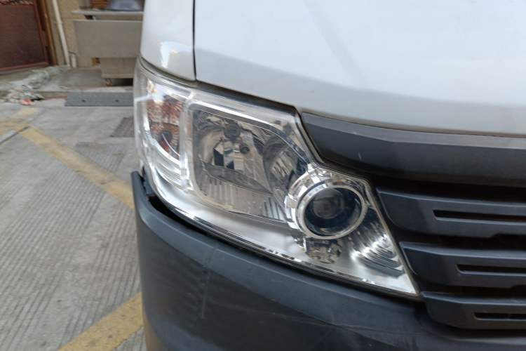 Used CHANGAN KAICHENG Star 3 2015 1.0L Value Edition Non-Air-Conditioned C10 Right Front Headlight
