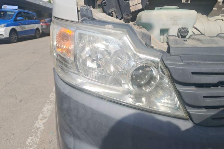 Used CHANGAN KAICHENG Star 3 2015 1.0L Single-Steaming Basic Version C10 Right Front Headlight