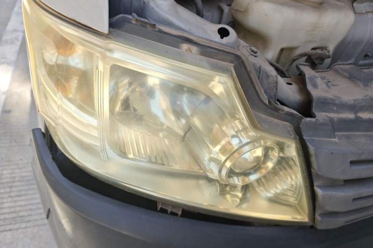 Used CHANGAN KAICHENG Star 3 2015 1.2L Base Model Air-Conditioned EA12V Right Front Headlight