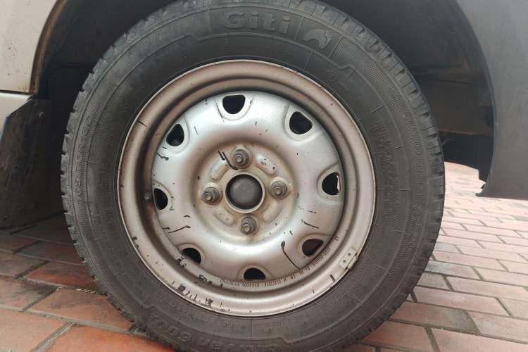 Used CHANGAN KAICHENG Star 3 2015 1.2L Base Model Non-Air-Conditioned EA12V Right Front Wheel Hub