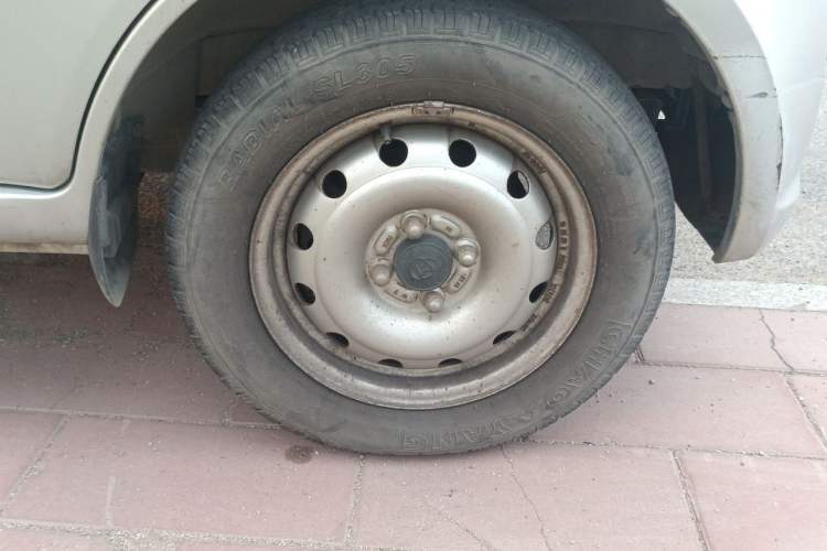 Used CHANGAN KAICHENG Star 3 2015 1.2L Standard Version Non-Air-Conditioned EA12V Right Front Wheel Hub