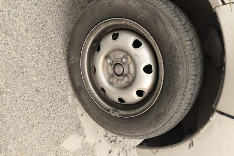 Used CHANGAN KAICHENG Star 3 2015 1.0L Value Edition Non-Air-Conditioned C10 Right Front Wheel Hub
