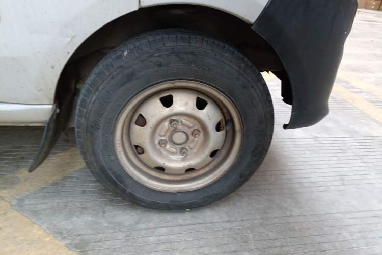 Used CHANGAN KAICHENG Star 3 2015 1.0L Value Edition Non-Air-Conditioned C10 Right Front Wheel Hub