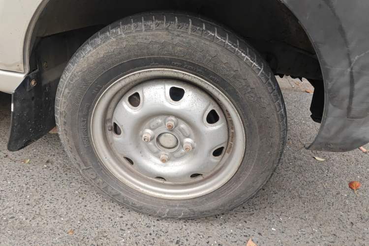 Used CHANGAN KAICHENG Star 3 2015 1.0L Value Edition Non-Air-Conditioned C10 Right Front Wheel Hub