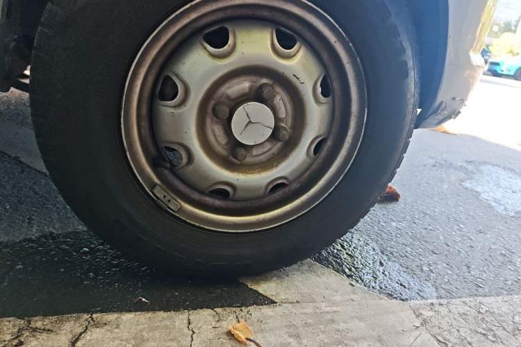 Used CHANGAN KAICHENG Star 3 2015 1.2L Base Model Air-Conditioned EA12V Right Front Wheel Hub