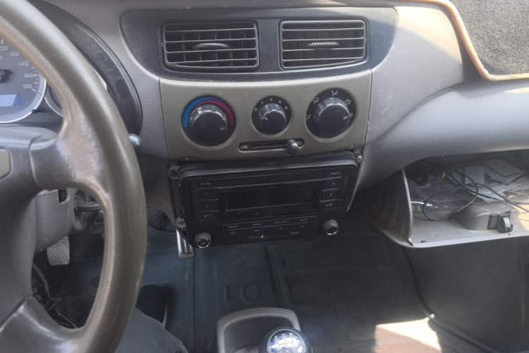 Used CHANGAN KAICHENG Star 3 2015 1.0L Value Edition Non-Air-Conditioned C10 Audio And AC Panel
