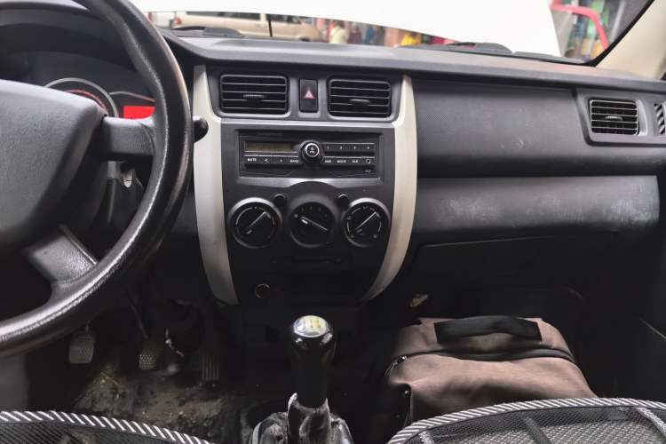 Used CHANGAN KAICHENG Star 3 2015 1.0L Value Edition Non-Air-Conditioned C10 Audio And AC Panel
