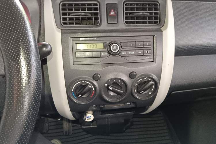 Used CHANGAN KAICHENG Star 3 2015 1.2L Base Model Air-Conditioned EA12V Audio And AC Panel