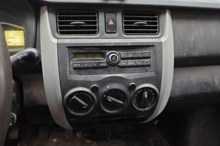 Used CHANGAN KAICHENG Star 3 2015 1.0L Base Model Non-Air-Conditioned C10 Audio And AC Panel