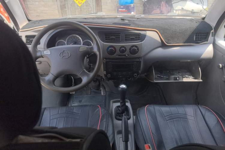 Used CHANGAN KAICHENG Star 3 2015 1.0L Value Edition Non-Air-Conditioned C10 Center Console