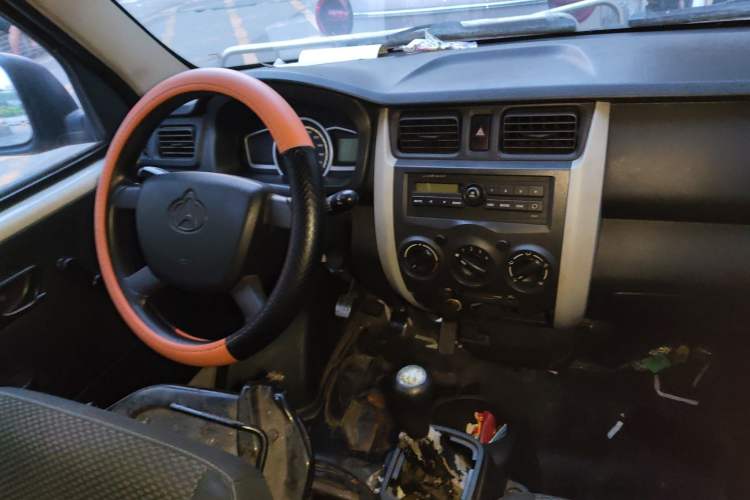 Used CHANGAN KAICHENG Star 3 2015 1.2L Base Model Non-Air-Conditioned EA12V Center Console