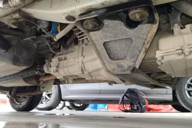 Used CHANGAN KAICHENG Star 3 2015 1.2L Base Model Air-Conditioned EA12V Chassis Front Right