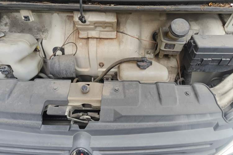 Used CHANGAN KAICHENG Star 3 2015 1.2L Base Model Air-Conditioned EA12V Engine Bay
