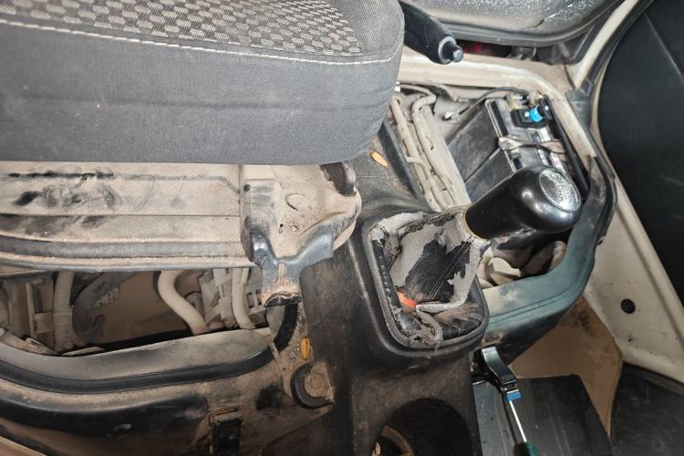 Used CHANGAN KAICHENG Star 3 2015 1.2L Base Model Non-Air-Conditioned EA12V Engine Bay