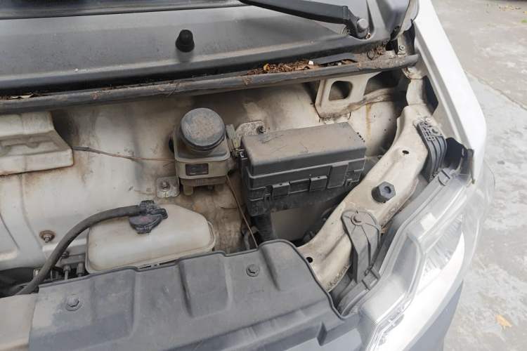 Used CHANGAN KAICHENG Star 3 2015 1.2L Base Model Air-Conditioned EA12V Engine Bay Left