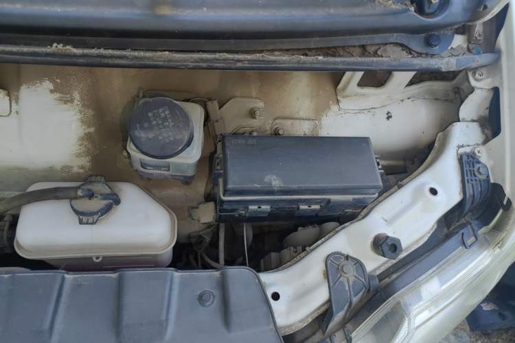 Used CHANGAN KAICHENG Star 3 2015 1.2L Base Model Non-Air-Conditioned EA12V Engine Bay Left