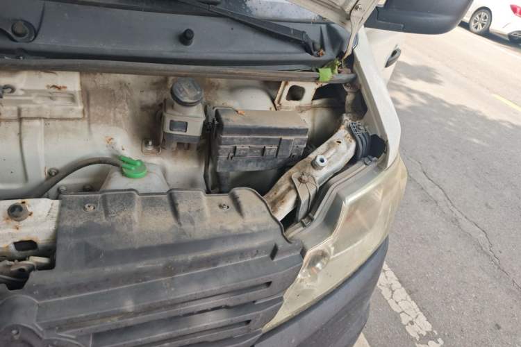 Used CHANGAN KAICHENG Star 3 2015 1.0L Value Edition Non-Air-Conditioned C10 Engine Bay Left
