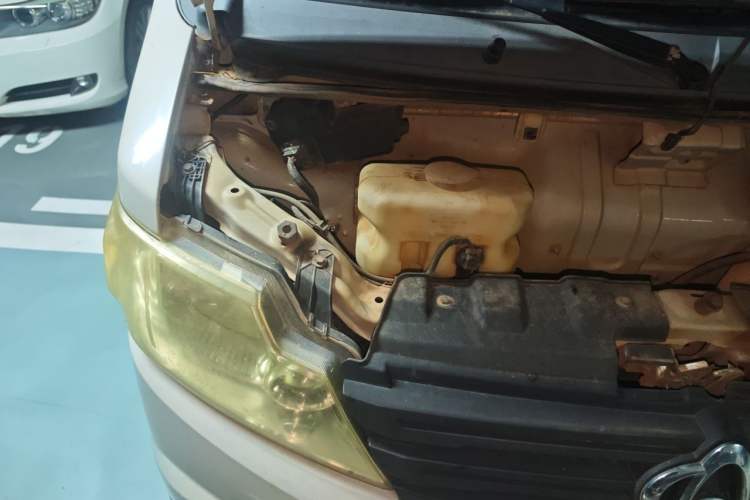 Used CHANGAN KAICHENG Star 3 2015 1.0L Base Model Non-Air-Conditioned C10 Engine Bay Right