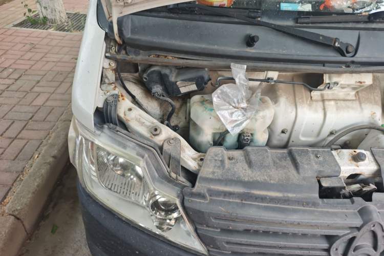 Used CHANGAN KAICHENG Star 3 2015 1.0L Value Edition Non-Air-Conditioned C10 Engine Bay Right