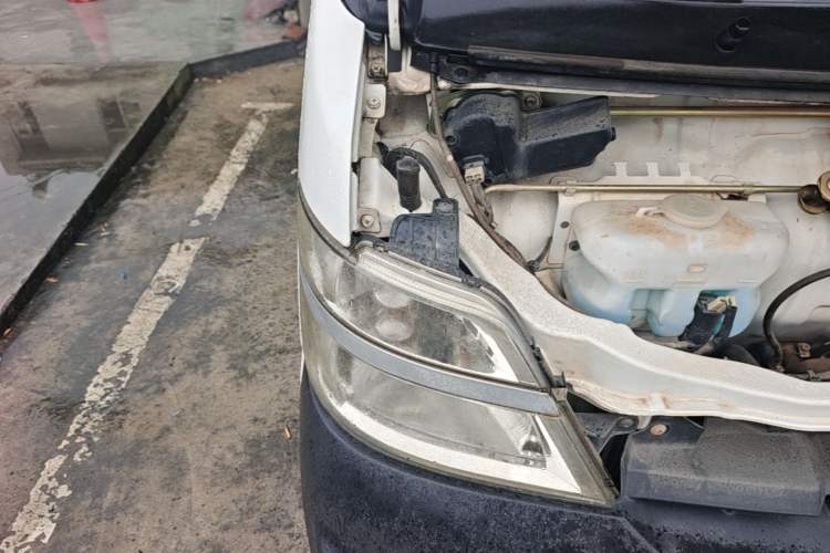 Used CHANGAN KAICHENG Star 3 2015 1.0L Value Edition Non-Air-Conditioned C10 Engine Bay Right
